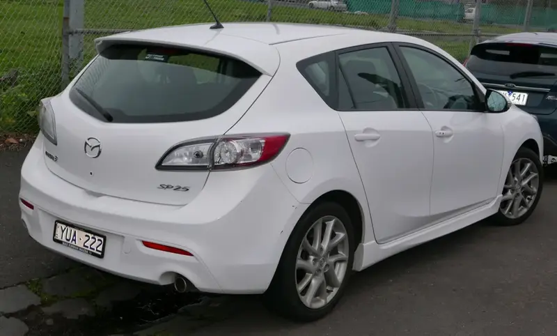 Mazda 3 - 4