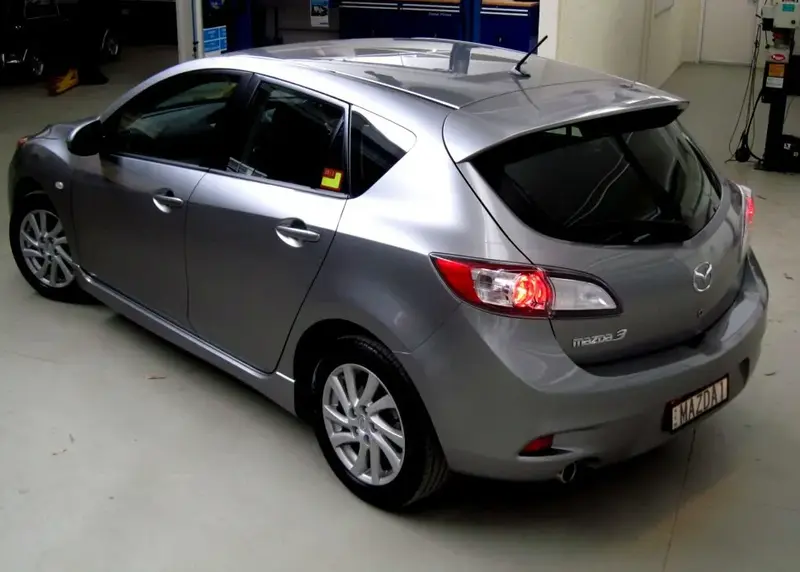 Mazda 3 - 5