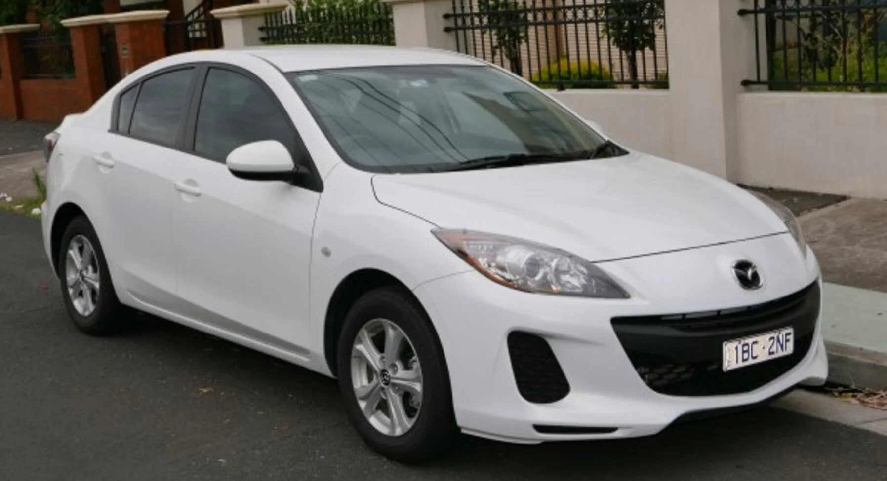 Mazda 3 3 II Sedan (BL, facelift 2011)