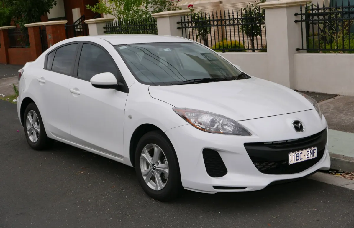 3 II Sedan (BL, facelift 2011)