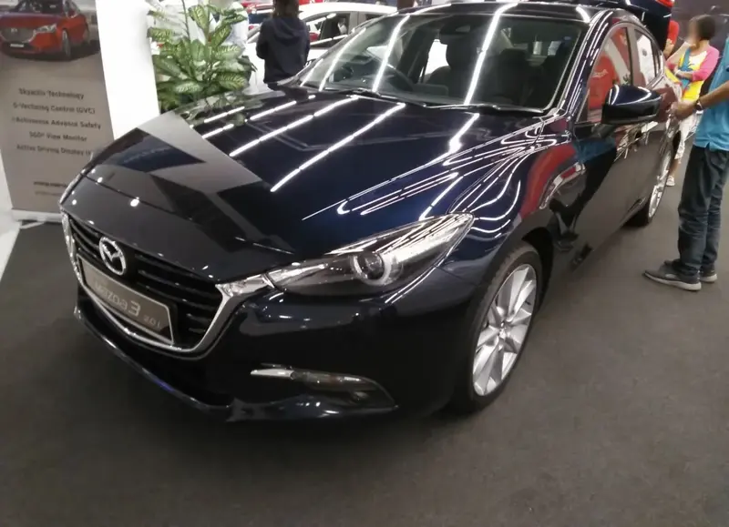 Mazda 3 - 4