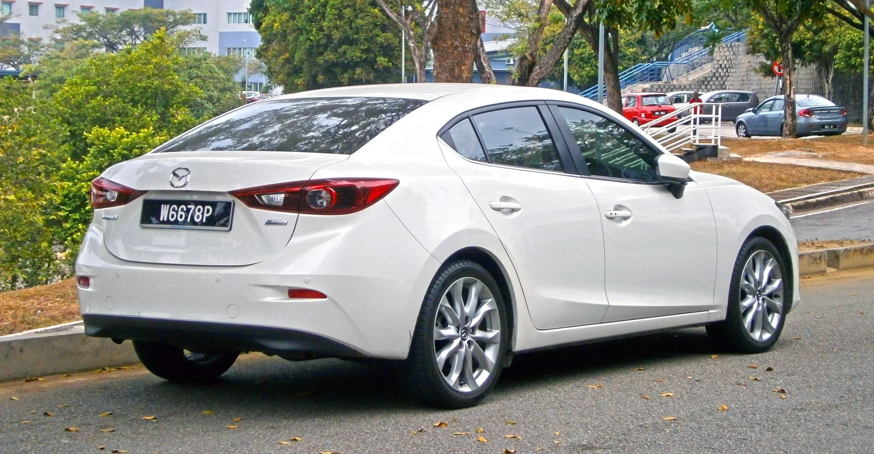 Mazda 3 3 III Sedan (BM)