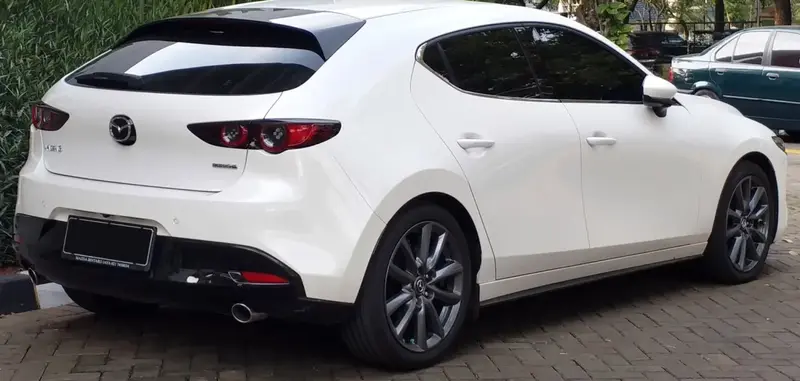 Mazda 3 - 5