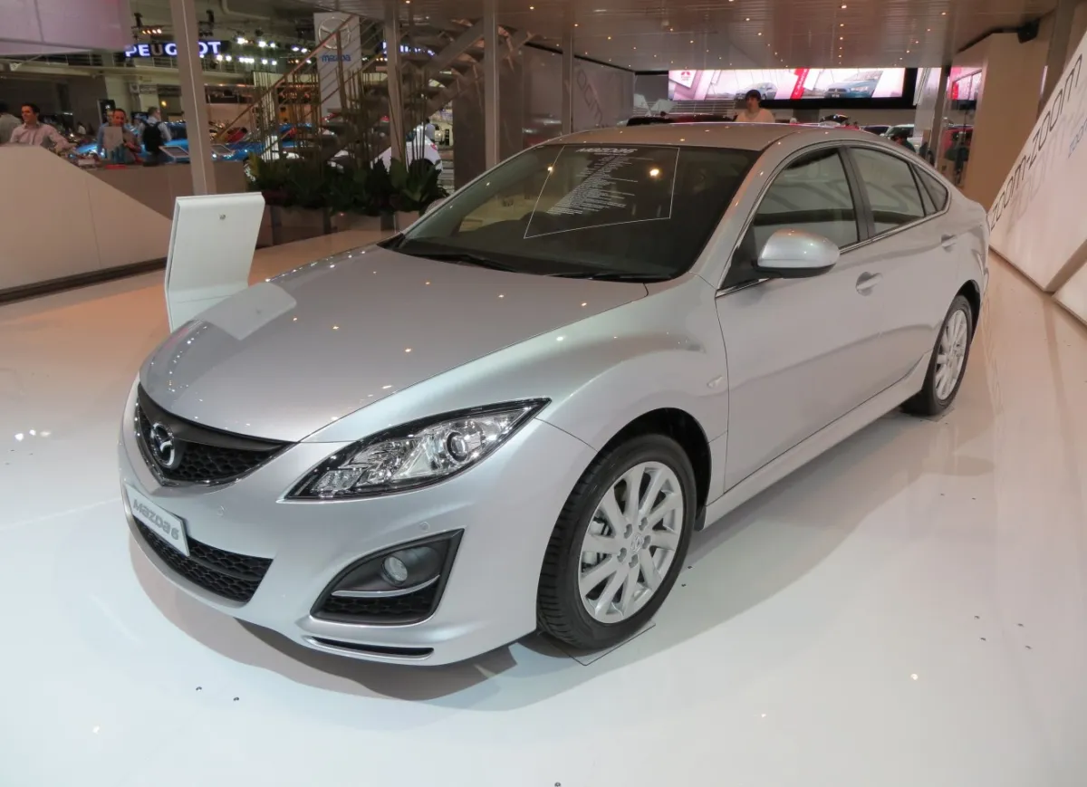 6 II Hatchback (GH, facelift 2010)