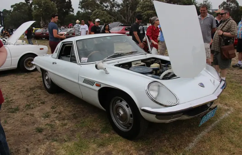 Mazda Cosmo - 2