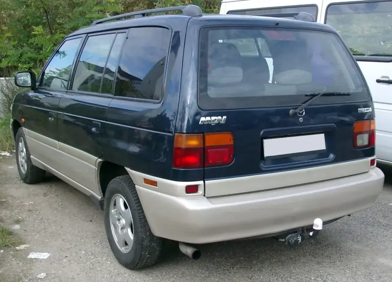 Mazda MPV - 2