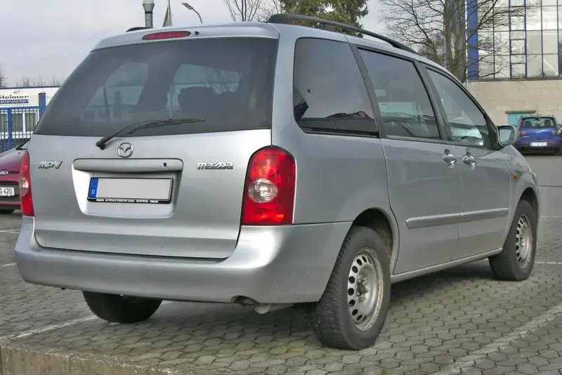 Mazda MPV - 2