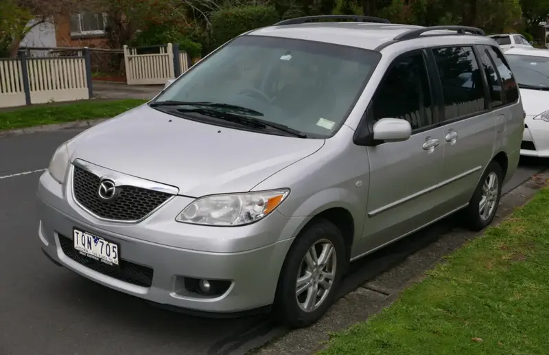 Mazda MPV - 3