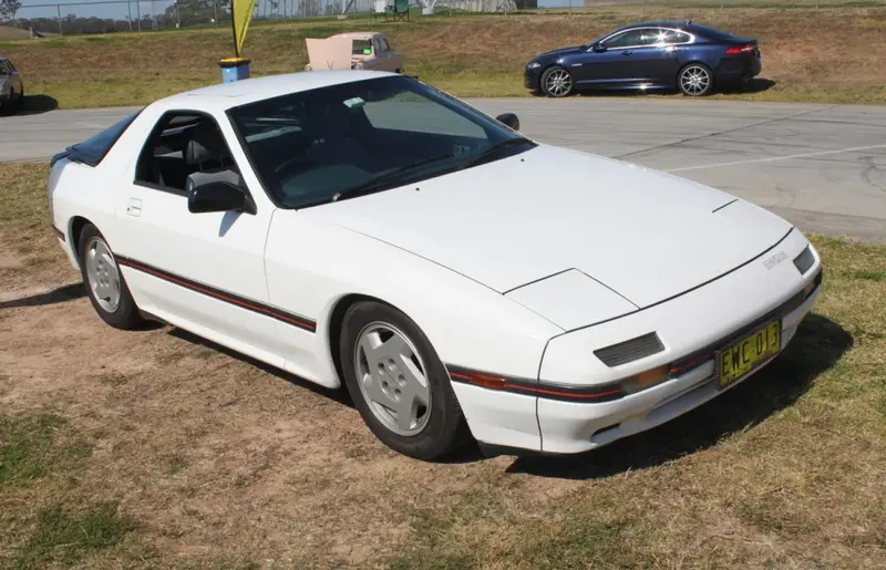 Mazda RX-7 RX 7 II (FC)
