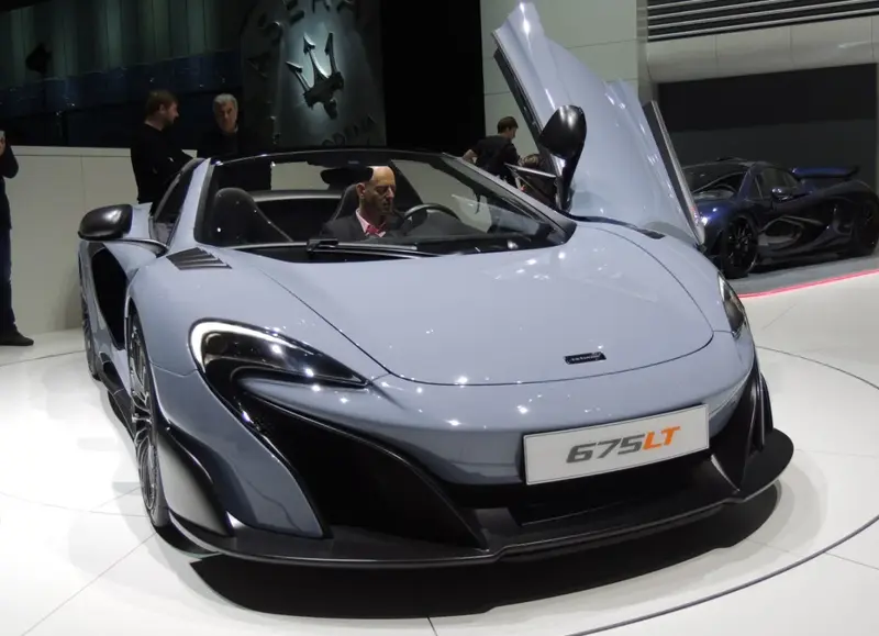 McLaren 675LT - 6