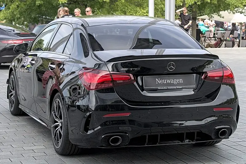 Mercedes-Benz A-Serisi - 2