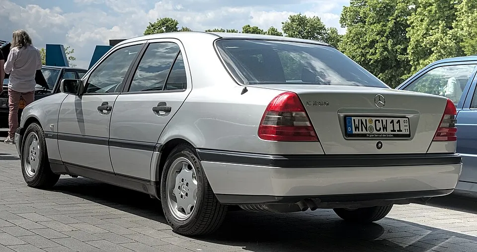 Mercedes-Benz C-Serisi - 4