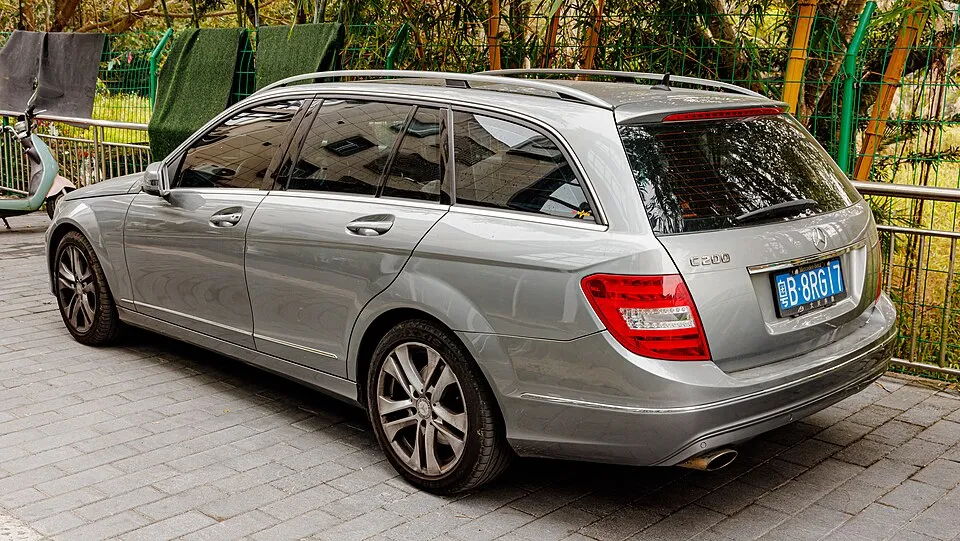 Mercedes-Benz C-Serisi - 2