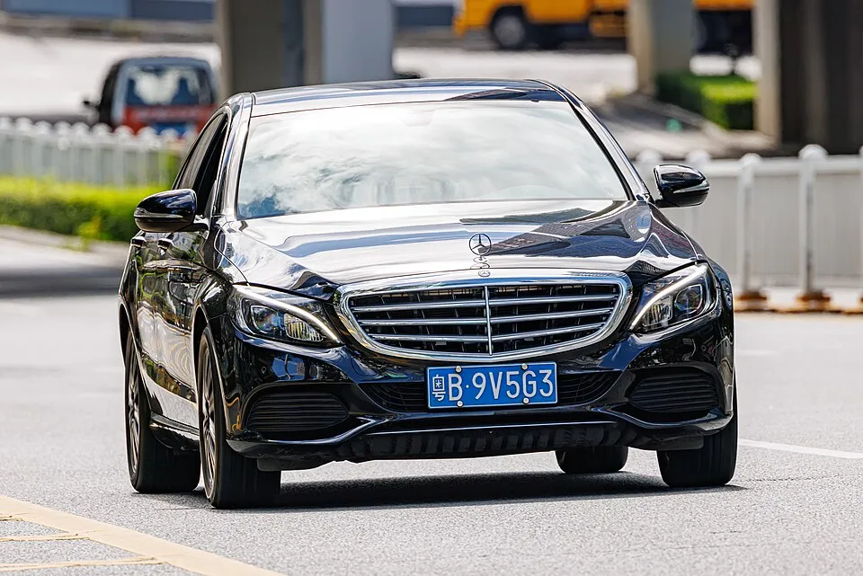 Mercedes-Benz 4
