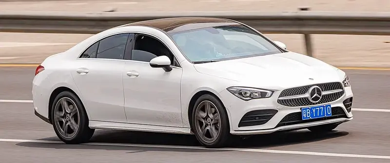 Mercedes-Benz CLA - 4