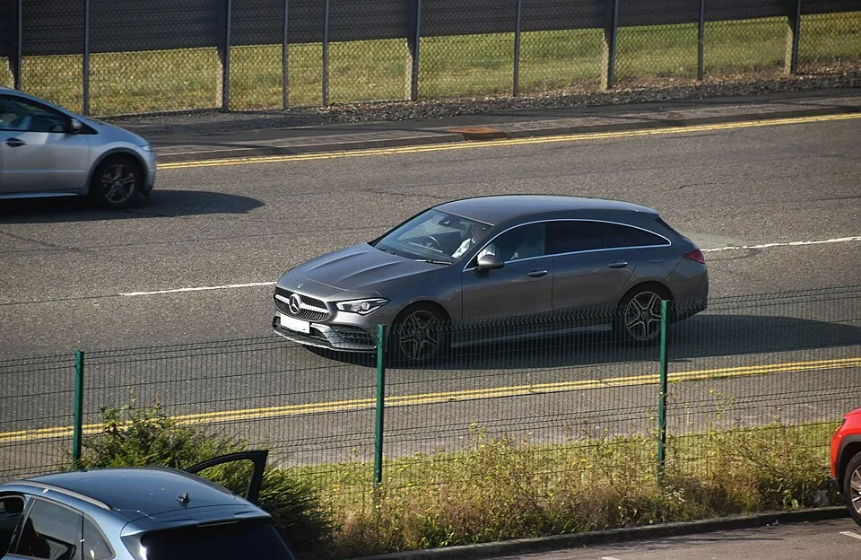Mercedes-Benz 2