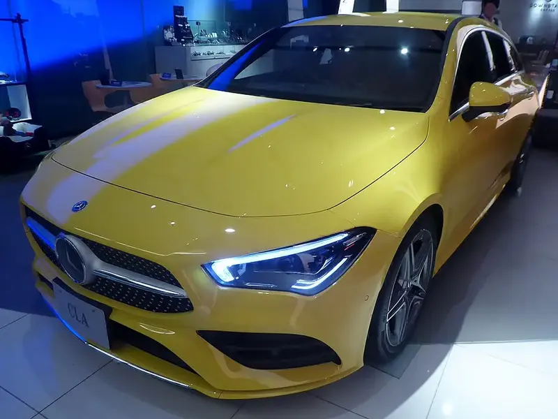 Mercedes-Benz CLA - 4