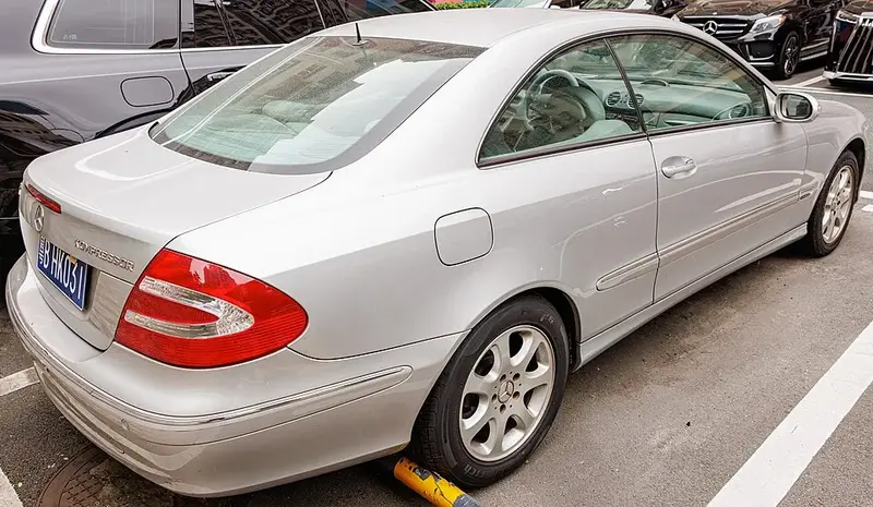 Mercedes-Benz CLK - 4