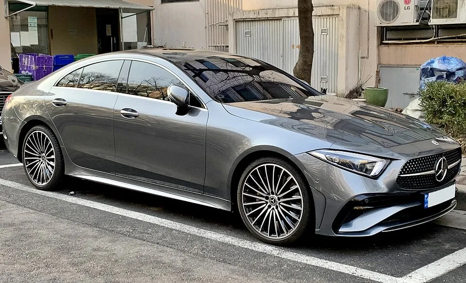 Mercedes-Benz 4