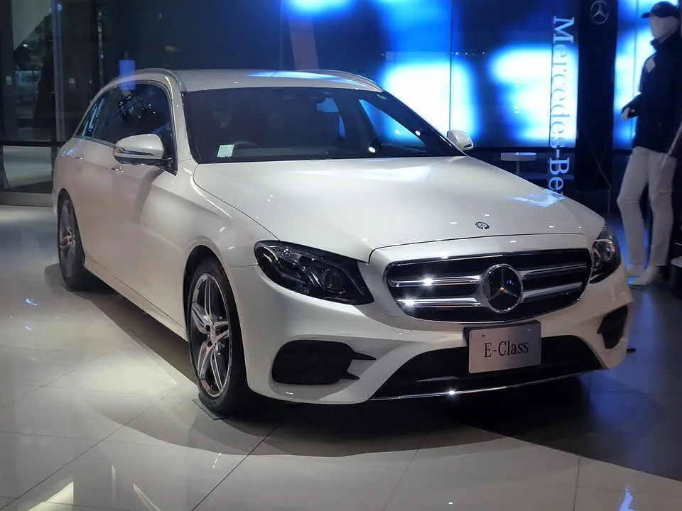 Mercedes-Benz 1