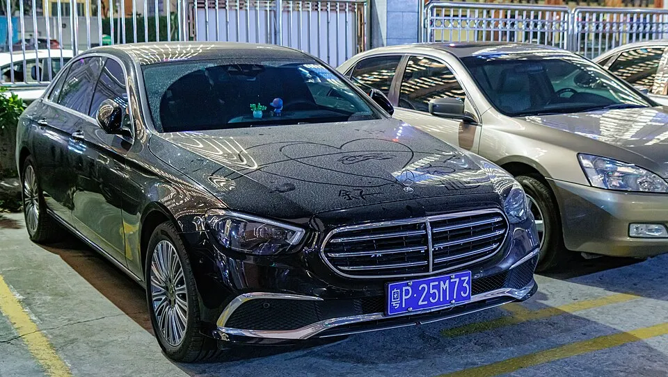 Mercedes-Benz E-Serisi - 2