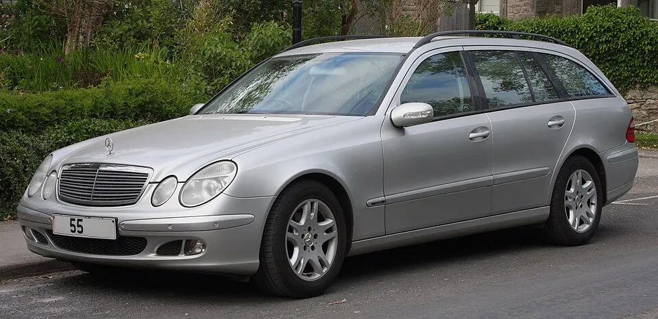Mercedes-Benz E-Serisi - 2