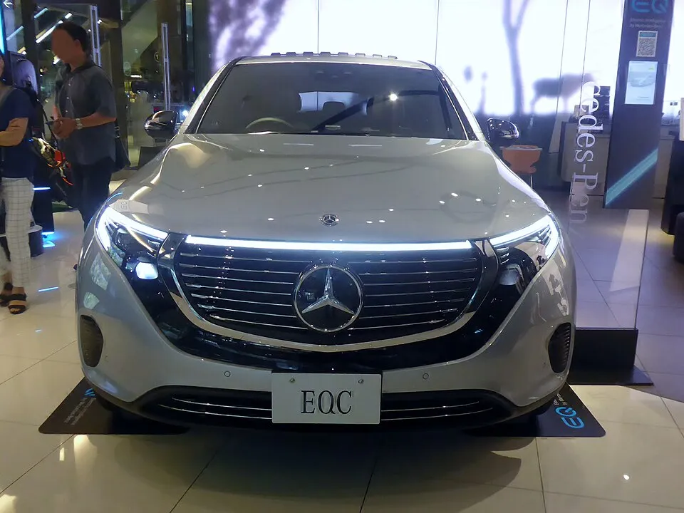 Mercedes-Benz 2