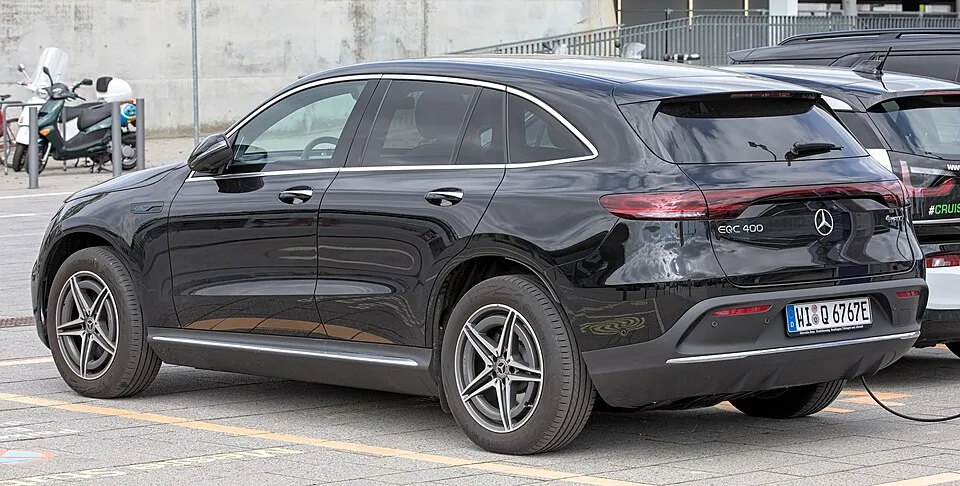 Mercedes-Benz 4