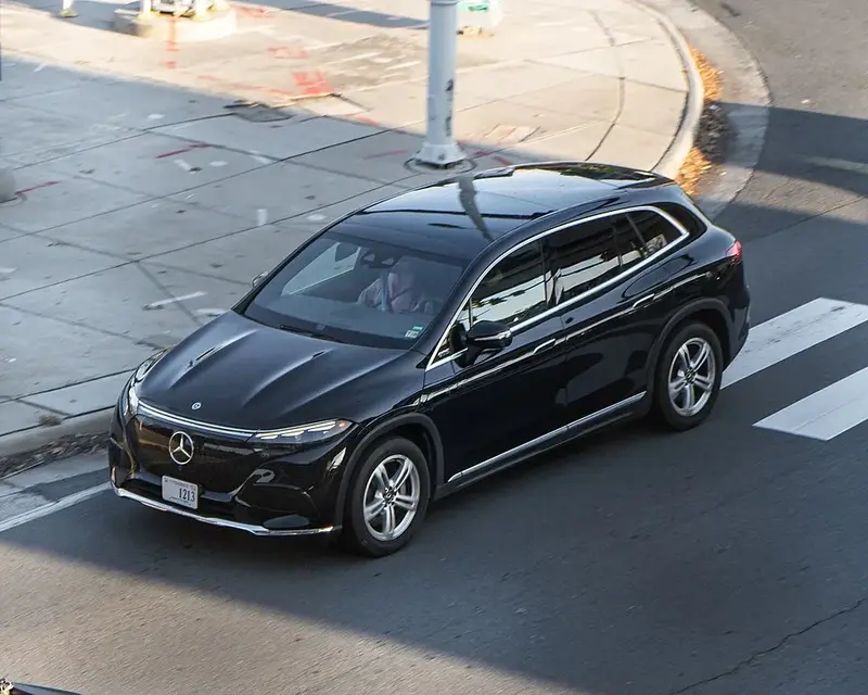 Mercedes-Benz EQS SUV - 4