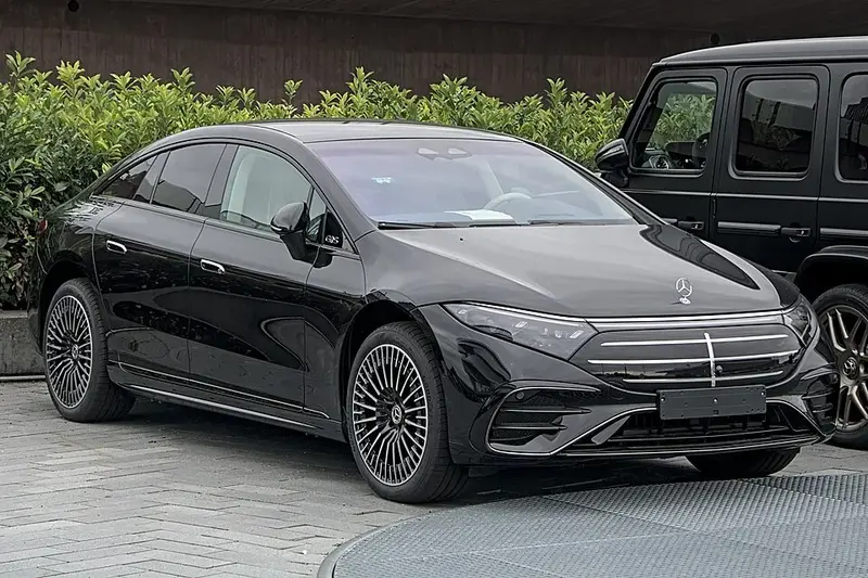 Mercedes-Benz EQS - 5