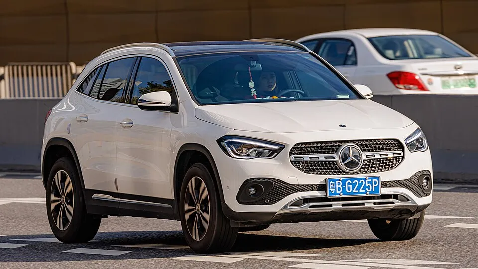 Mercedes-Benz 1