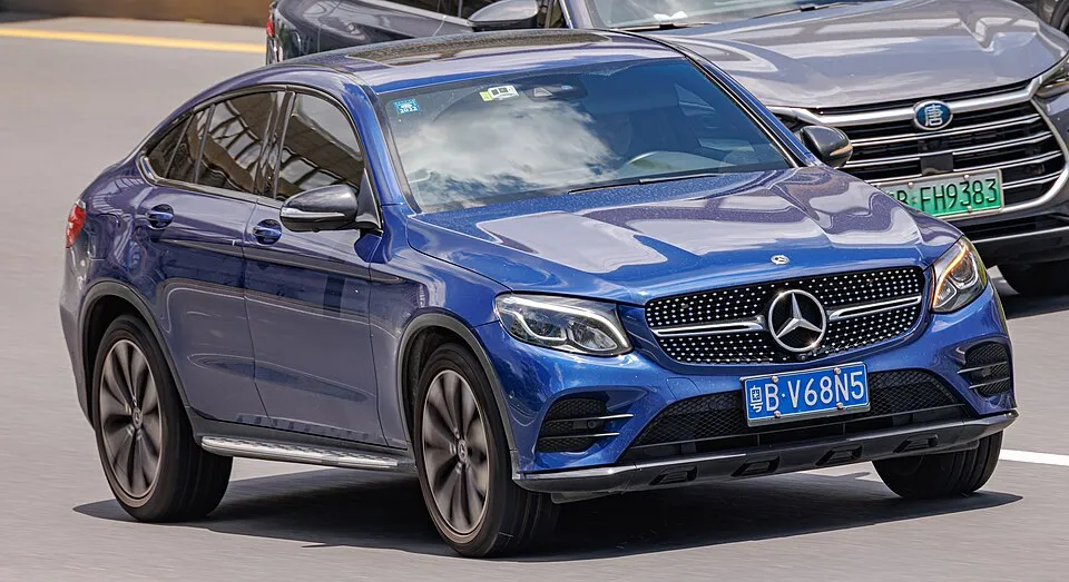 Mercedes-Benz 4