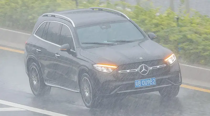 Mercedes-Benz GLC - 4