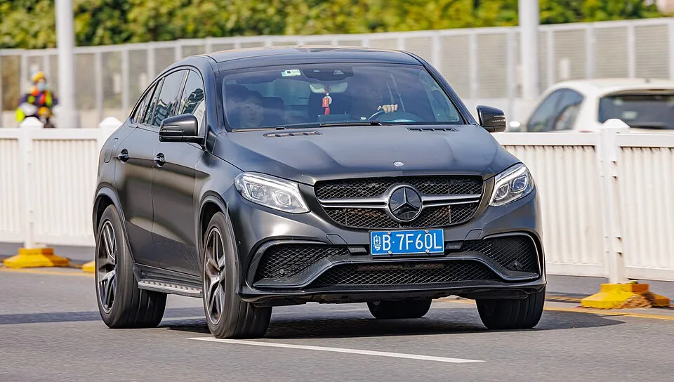 Mercedes-Benz 4