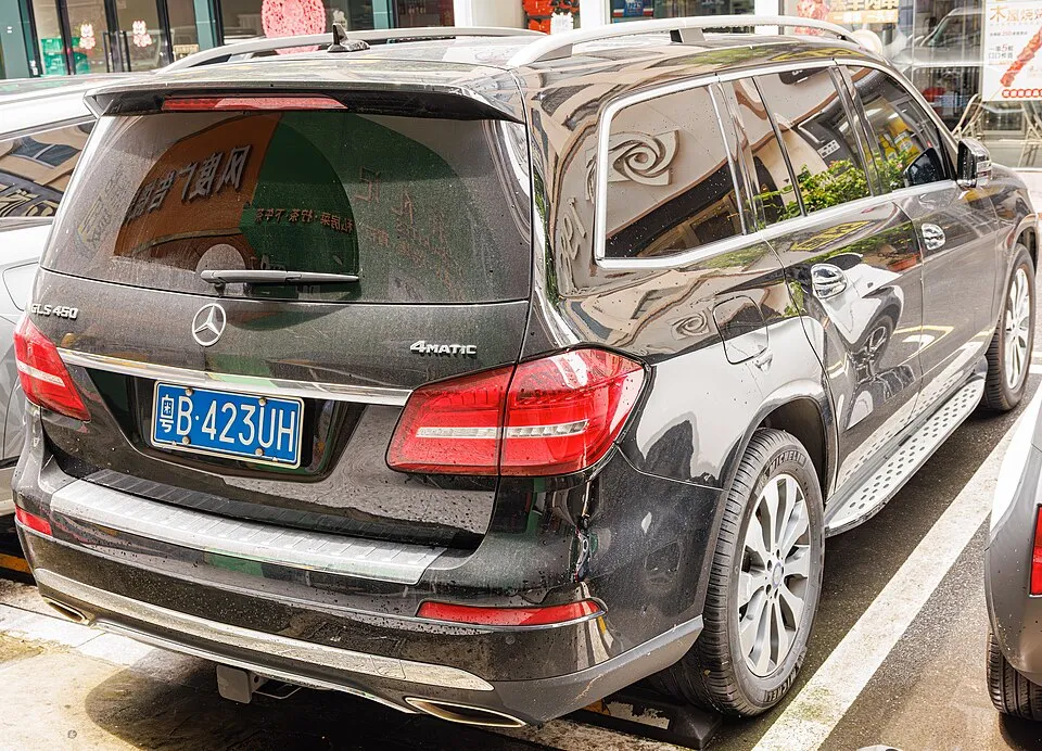 Mercedes-Benz 4