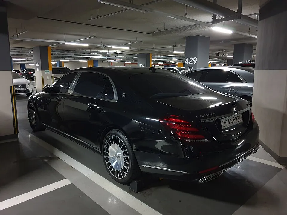 Mercedes-Benz 2