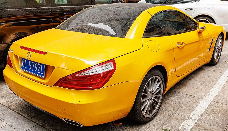 Mercedes-Benz 4