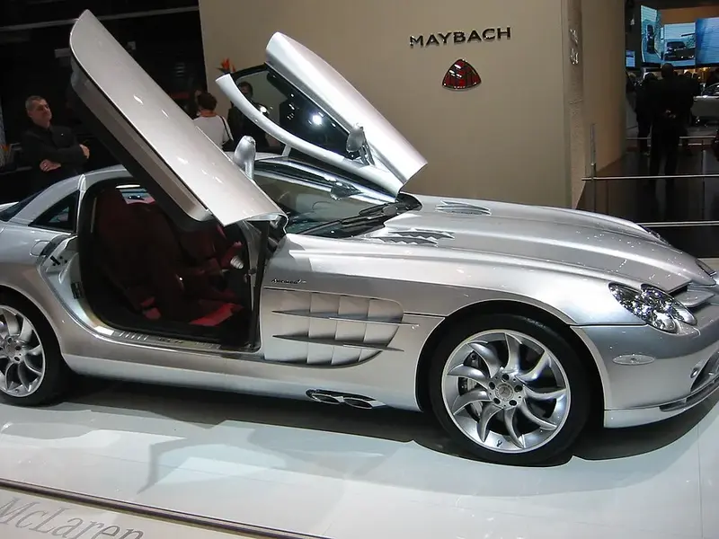 Mercedes-Benz SLR McLaren - 4