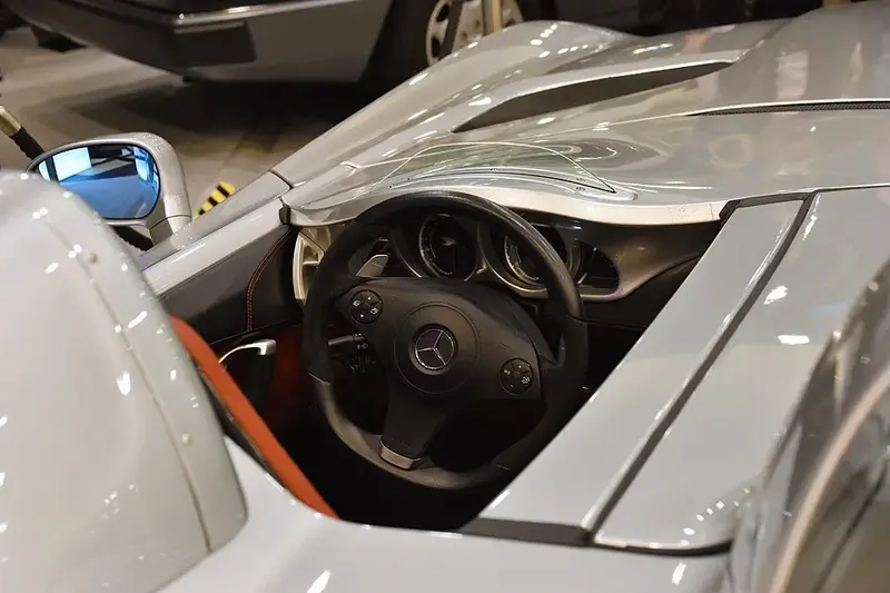 Mercedes-Benz SLR McLaren - 3