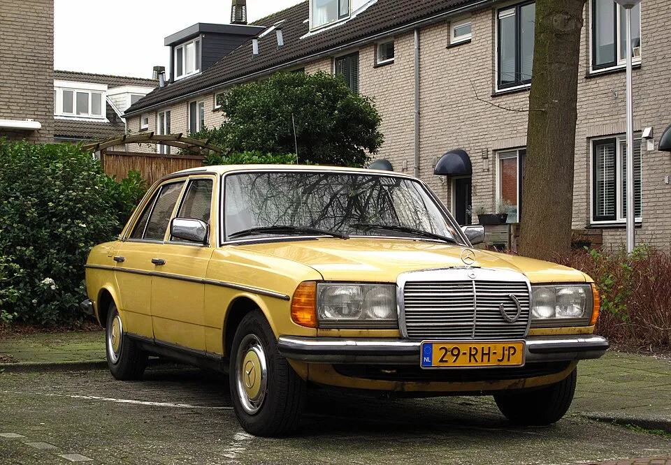 Mercedes-Benz W123 C123