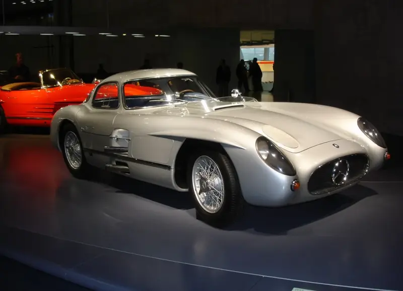Mercedes-Benz 300 SLR - 3