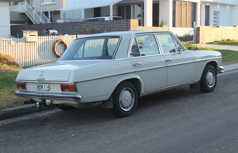 Mercedes-Benz /8 - 4