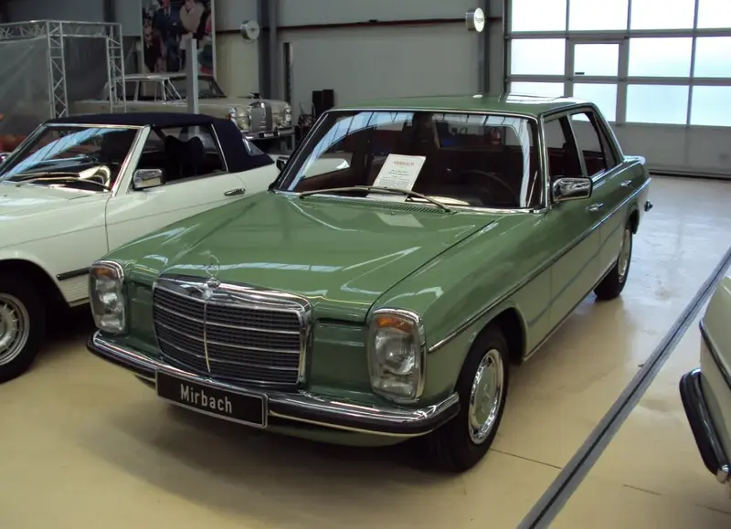 Mercedes-Benz /8 - 3