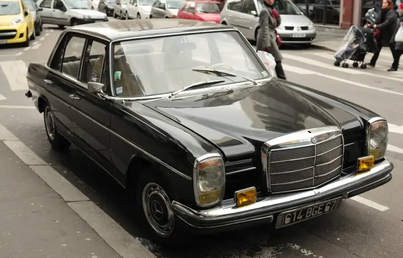 Mercedes-Benz /8 - 4