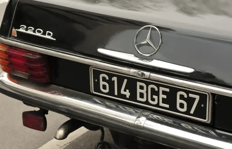 Mercedes-Benz /8 - 5