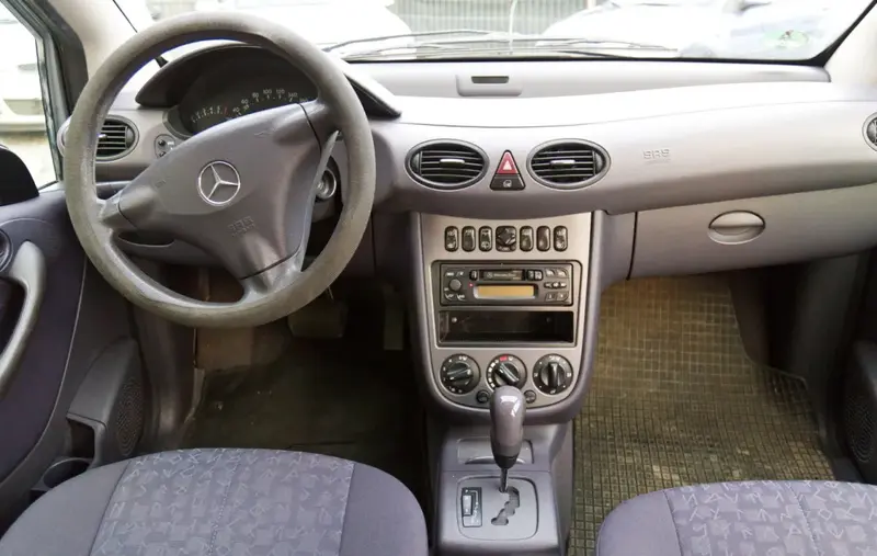 Mercedes-Benz A-Serisi - 3