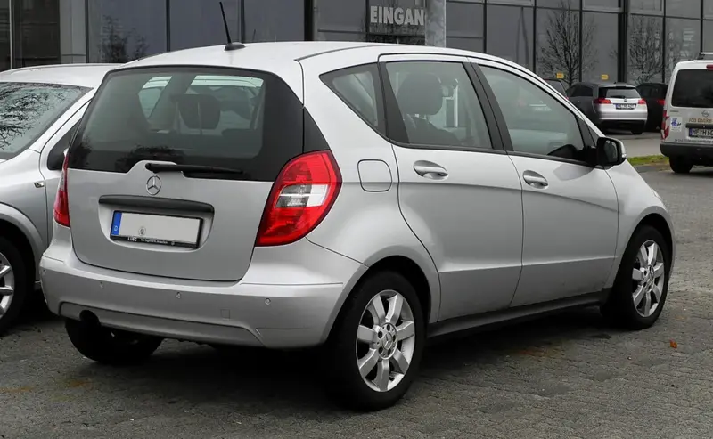 Mercedes-Benz A-Serisi - 2