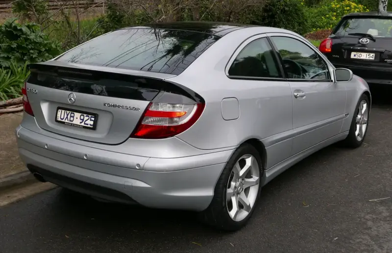 Mercedes-Benz C-Serisi - 2