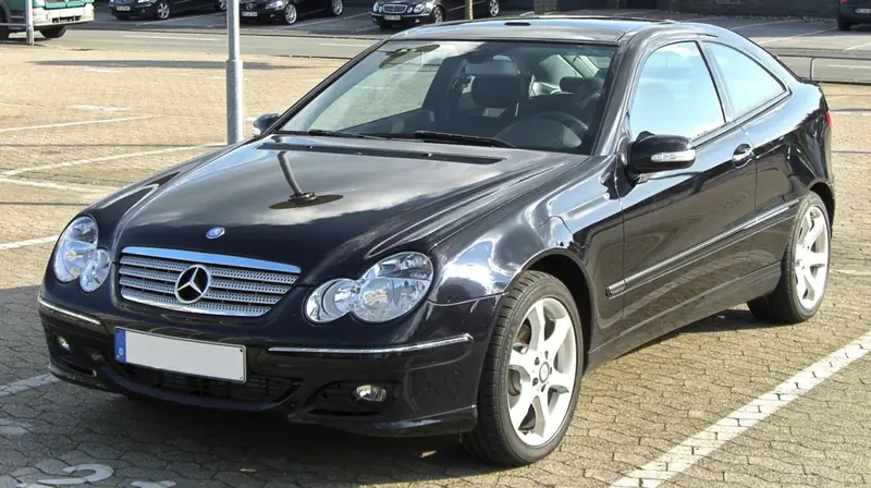 Mercedes-Benz C-Serisi - 3