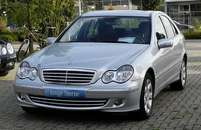 Mercedes-Benz C-Serisi C-class (W203, facelift 2004)